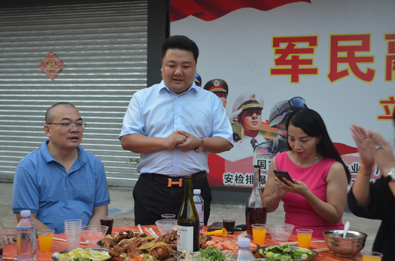 與家同聚，守門神歡迎您的到來