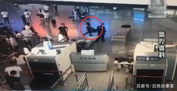男子過(guò)安檢時(shí)拔腿就跑，被民警抓獲后一查傻了眼：心虛，跑習(xí)慣了